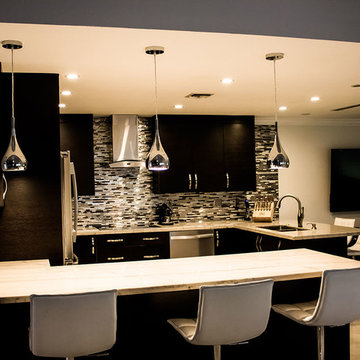modern kitchen wengue colored with white macaubas quartzite countertop