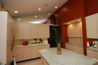 Example of a trendy kitchen design in San Francisco