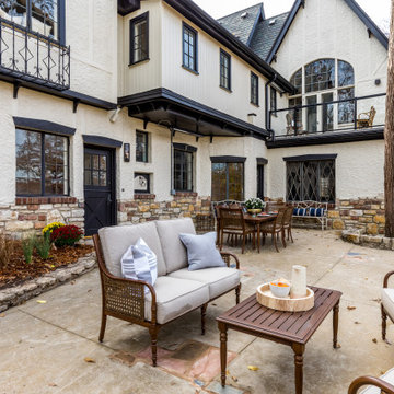 Tamara's Tudor Tutorial: Backyard Patio