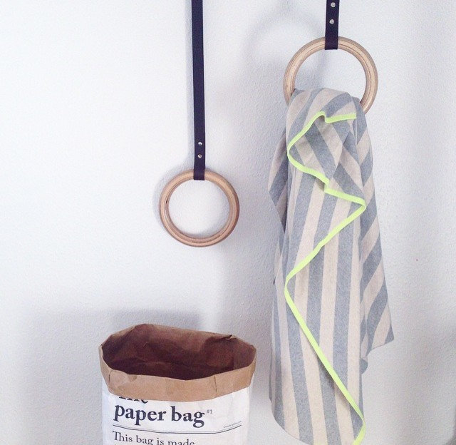 DIY: Ein Turnring aus Holz als Handtuchhalter