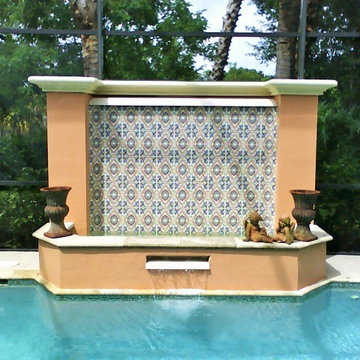 Pools with custom features