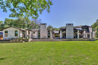 Inspiration for an exterior home remodel in Dallas