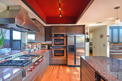 Kitchen - craftsman kitchen idea in San Francisco