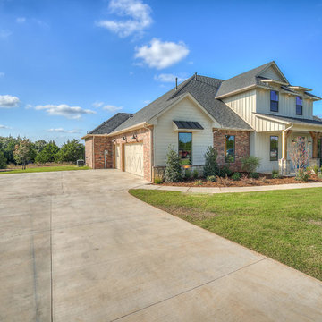 Upscale Farmhouse 14625 Everton