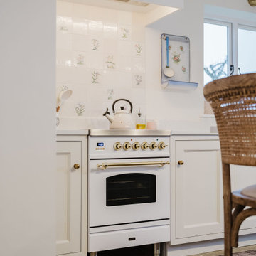 Classic In-Frame Plain Front Beaded Shaker Kitchen