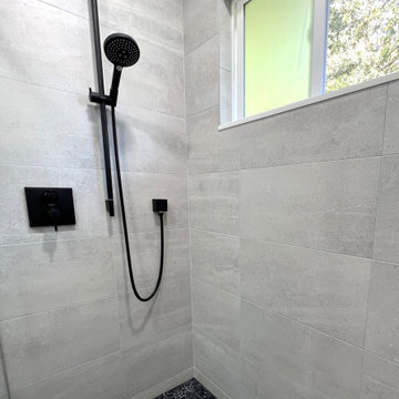 Minimalist Dream Main Bath