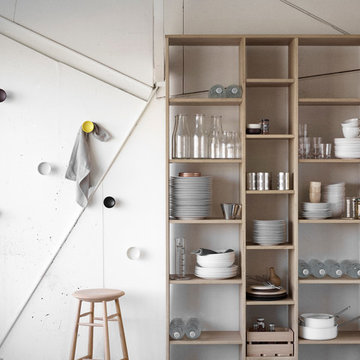 Juxta Bookshelf