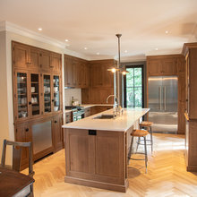 Kitchen Wood Finished Cabinets