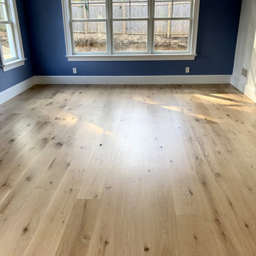 HUNTINGTON: 8" & 4" CHARACTER GRADE HERITAGE WHITE OAK INSTALLED & FINISHED