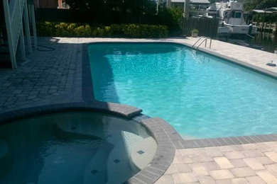 Elegant pool photo in Miami