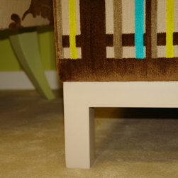 Loveseats & Benches - Products