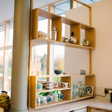 The Potters: Open Plan Oak Veneer & White/Pink Laminate Plywood Kitchen