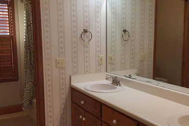 Mountain style bathroom photo in Atlanta