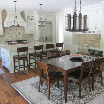 Hollis Timeless Traditional
