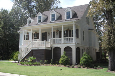 Elegant exterior home photo in Charleston