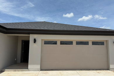 Garage - garage idea in Austin