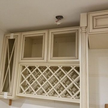 Omega Morocco Two Tone Cabinets & Silestone Sienna Ridge Quartz Countertops