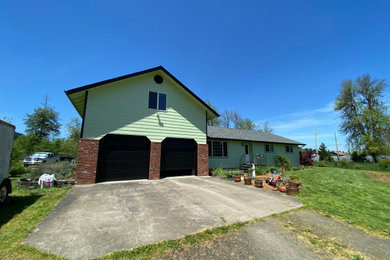 Example of a garage design in Other