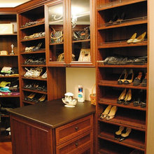 Annegene Walk In Closet