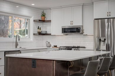 Inspiration for a transitional kitchen remodel in Atlanta