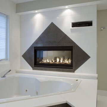 Spa Treatment at Home with Stunning Bath and Walk-in Closet