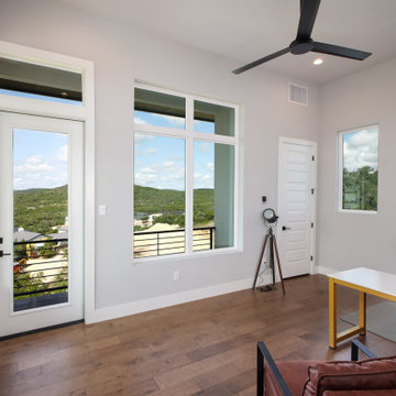 Modern: 4,950 ft², 4 BR/4 BA/2 ST home