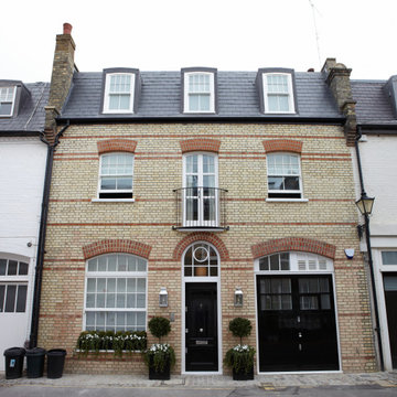 8 Clabon Mews