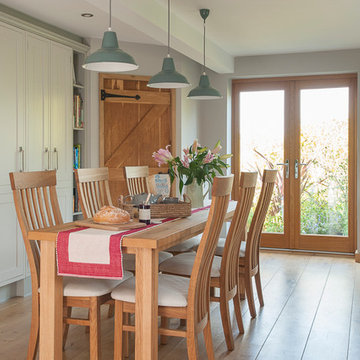Open plan family diner