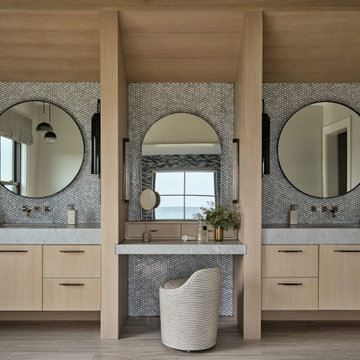 Multigenerational Oceanfront Retreat