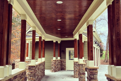Arts and crafts home design photo in Raleigh