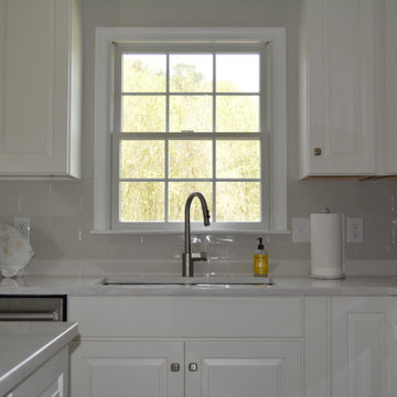 Ironbridge Quartz Perfectly Paired with White Icing