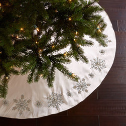Snowflake Christmas Tree Skirt - Christmas Tree Skirts