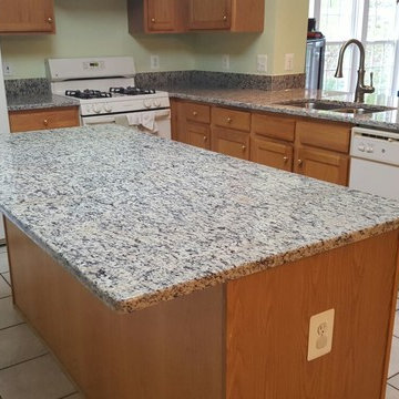 Santa Cecilia Light Kitchen Countertop