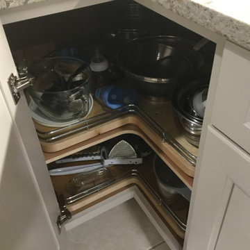 Lazy susan base corner