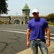 Derek Wolfe's photo