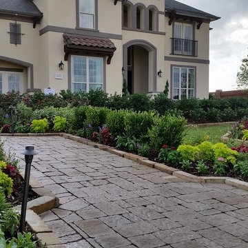 Ashton Woods Model Home - Cypress Creek Lakes