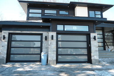 Porte de Garage en Acier Moderne - Modern Steel Garage Door