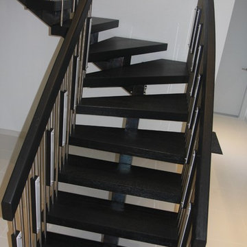 LED Balusters - Raw Metal Stringer