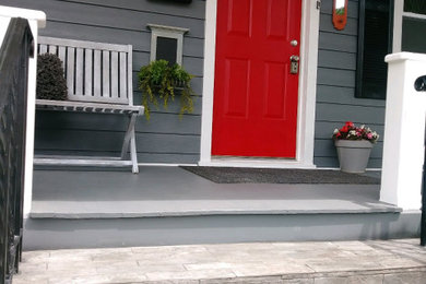 Inspiration for a transitional porch remodel in Chicago
