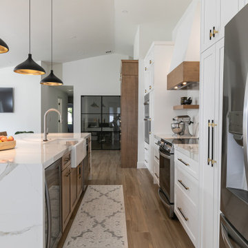 Earth Tone Transitional Kitchen