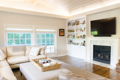 Living room - craftsman living room idea in Los Angeles