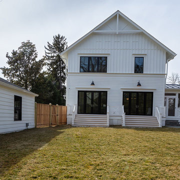 Chevy Chase Transitional Farmhouse