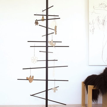Moderner Weihnachtsbaum - Dekorieren im skandinavischen Stil