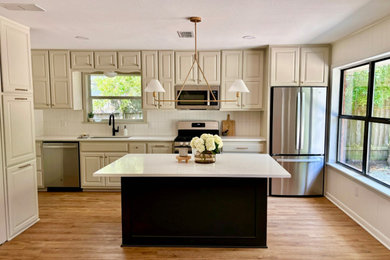 1960s kitchen photo in Houston