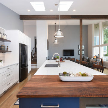 (Remodel - Custom) NanaWall Opens New Kitchen to Puget Sound