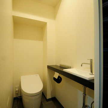 Room 08