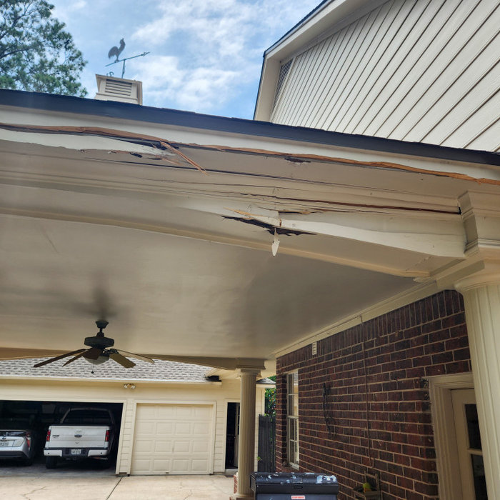 A customer accidentally backed their U-Haul into their arched portico, but we had it fully repaired and looking as good as new within just 48 hours!