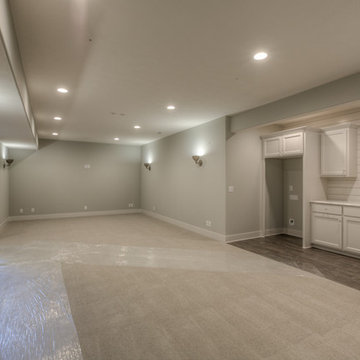 Newport Custom w/ Finished Basement