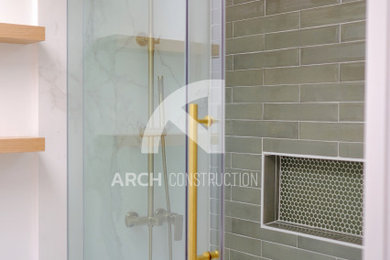 Inspiration for a modern bathroom remodel in San Francisco