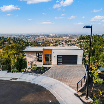 4 Aron Court